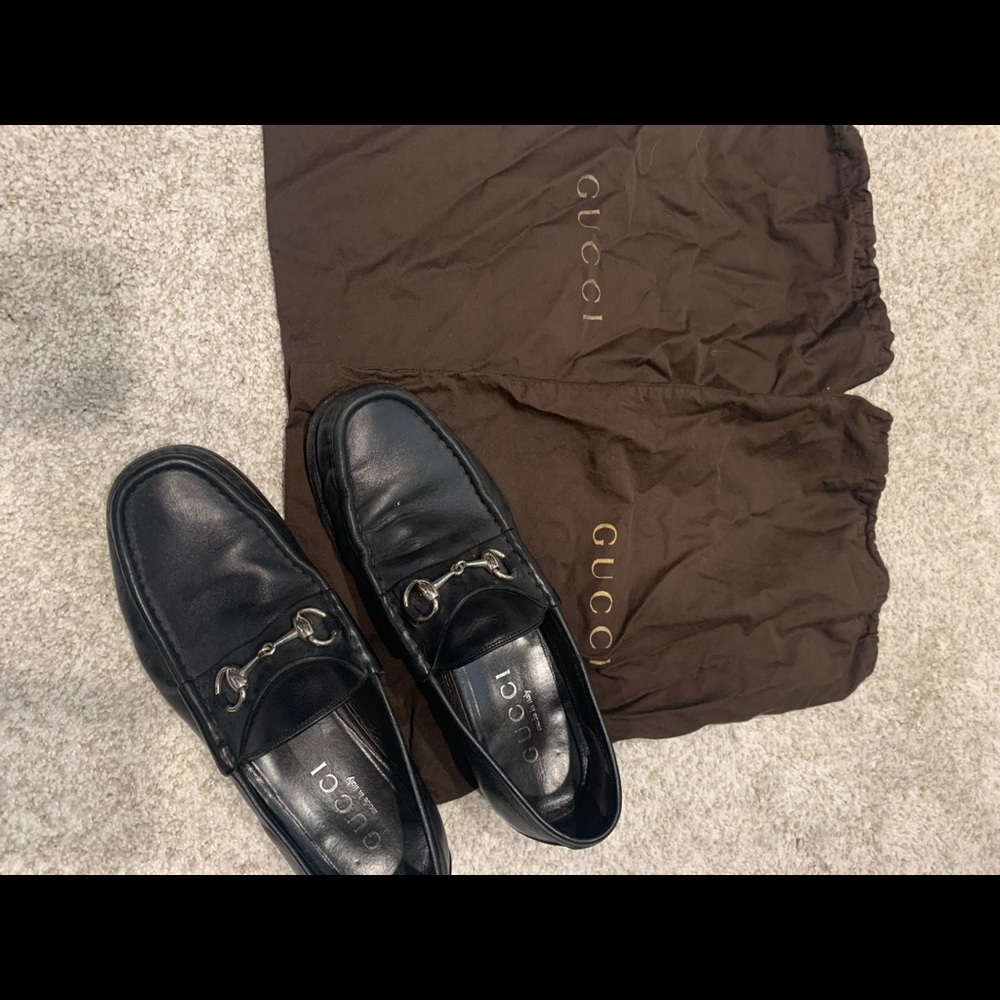 Men’s Size 9 Gucci loafer with horsebit